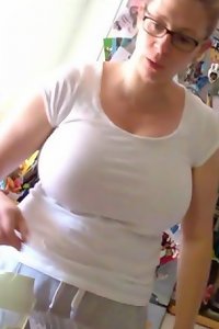 curvaceous chick tantalizingly posing in underwear